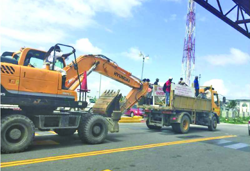 Giftland Parking Signs Removed