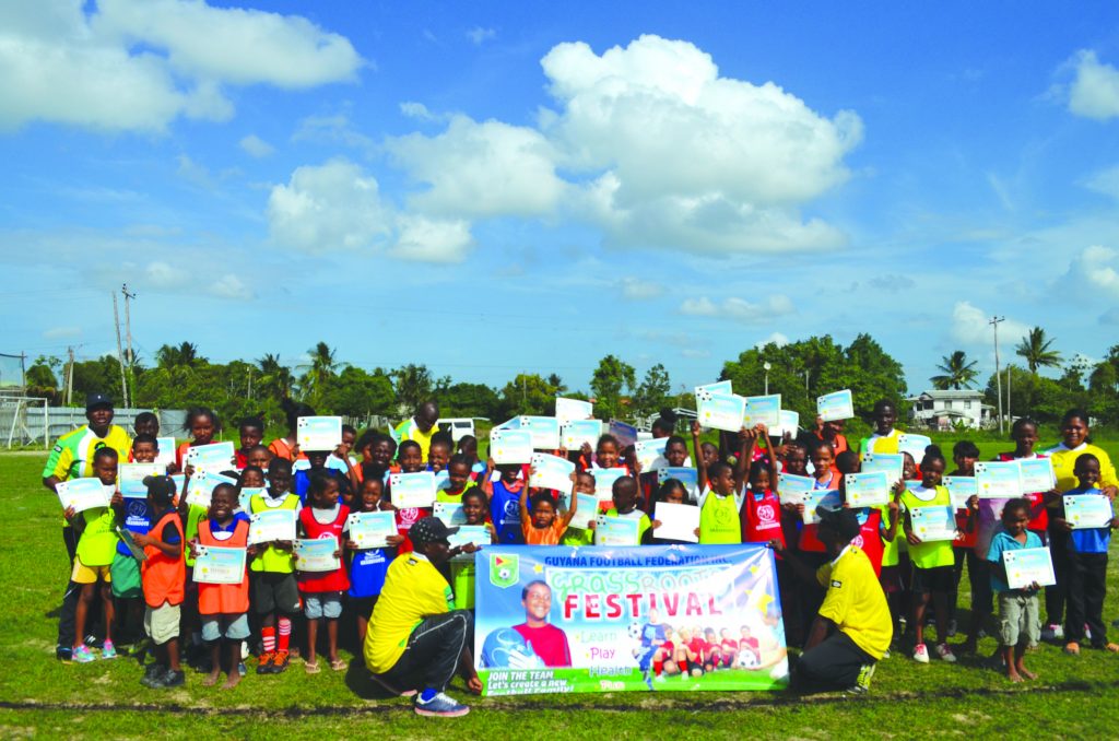 All participants received certificates after engaging in the Grassroots Festival 