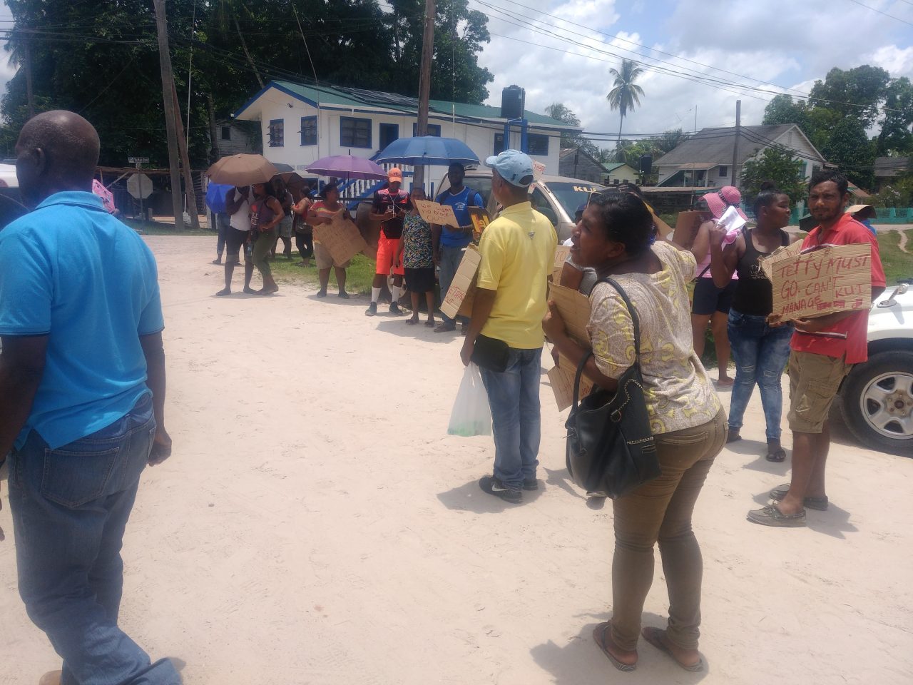 Kwakwani residents protest poor water, electricity supply - Guyana Times