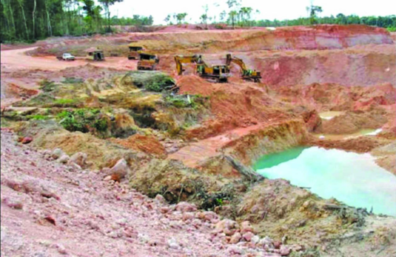 RUSAL, bauxite workers need collective bargaining agreement Trotman