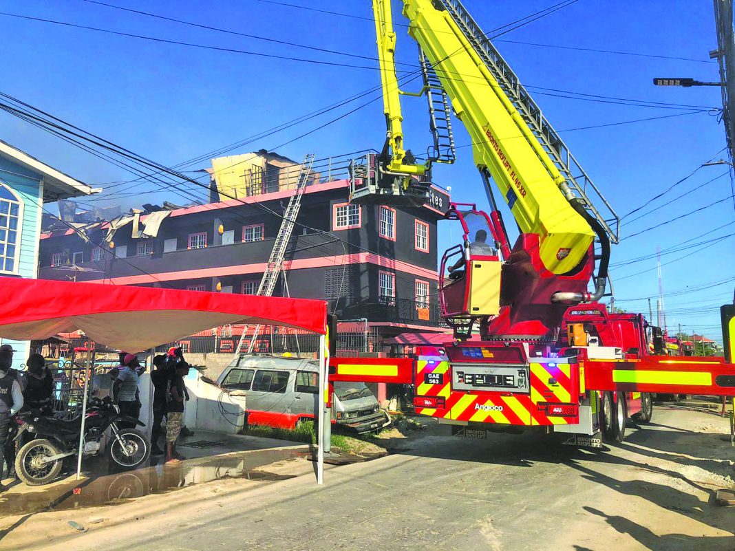 Fire erupts at Fireside Suite hotel - Guyana Times