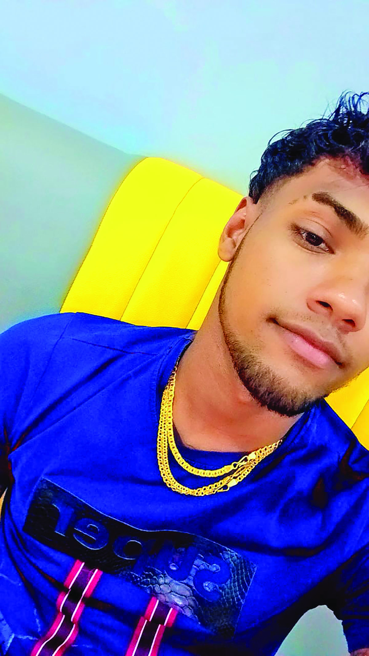 Corentyne teen dies after crashing car into parked truck - Guyana Times