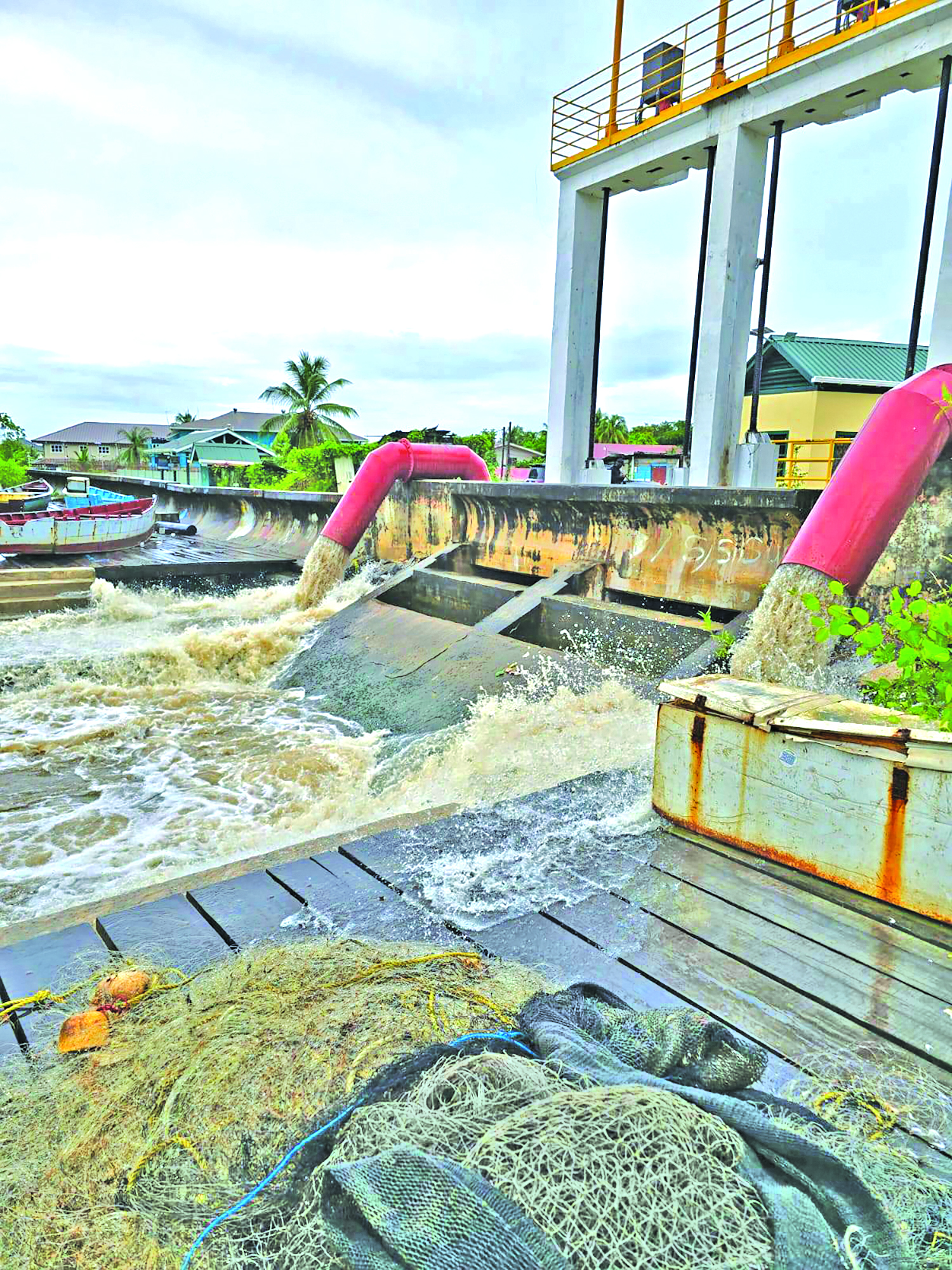 Govt drainage investments pay off as 51 pumps help floodwaters recede ...
