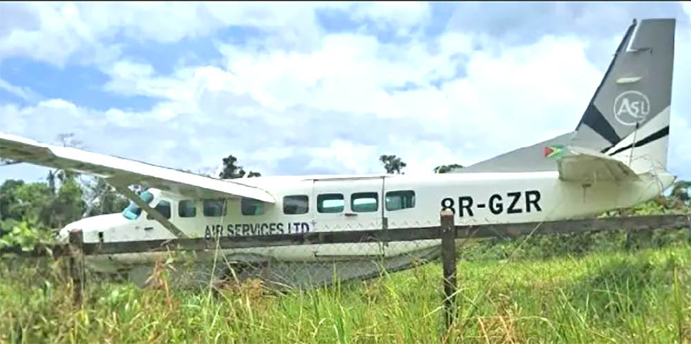 ASL aircraft overruns Baramita airstrip; passengers, pilot unharmed
