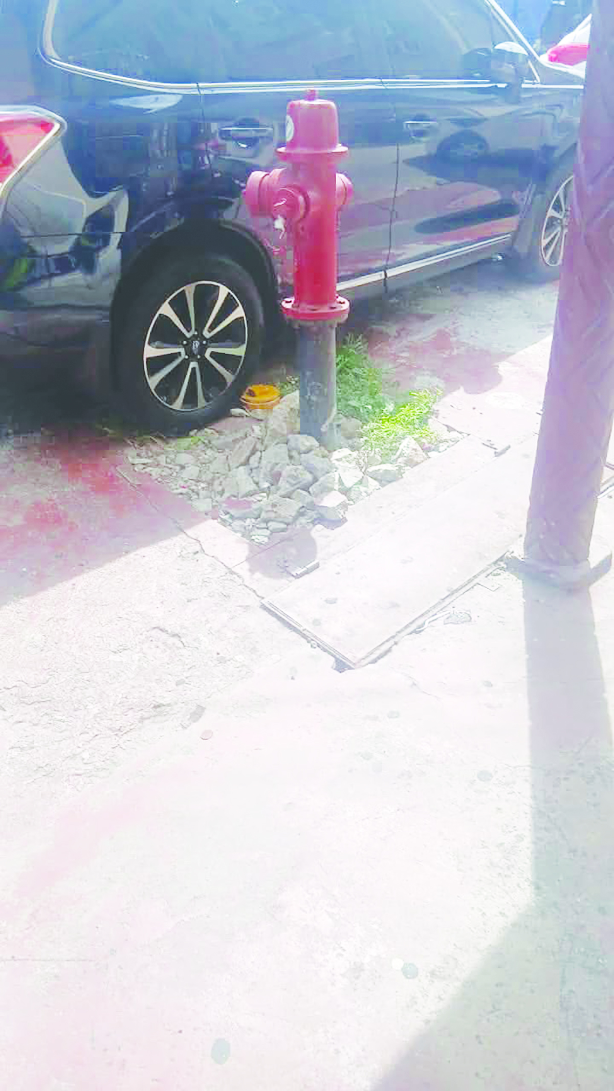 Stop blocking fire hydrants โ fire service warns