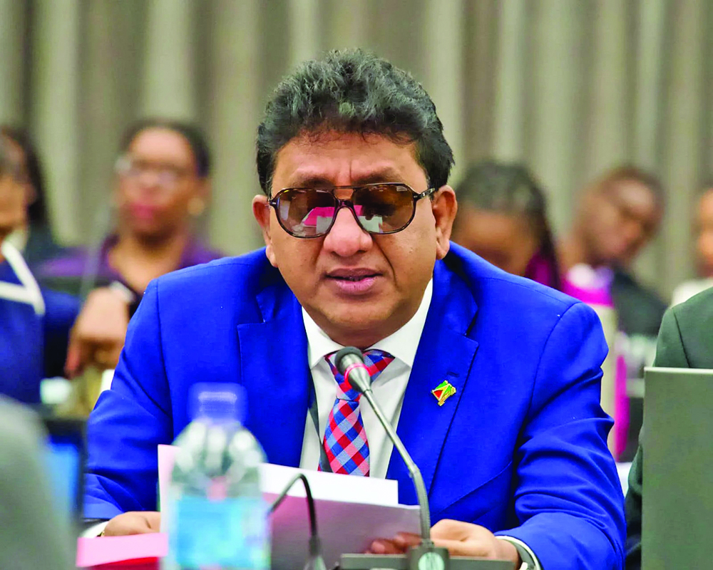Nandlall slams APNU, WIN for āincompetenceā & ālack of directionā