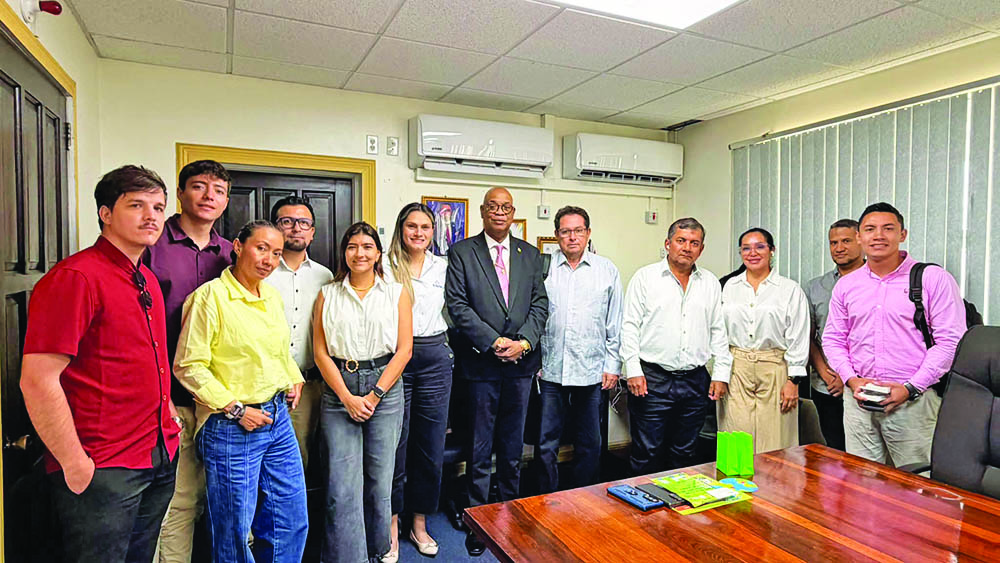 Colombian delegation explores investment opportunities in Guyana