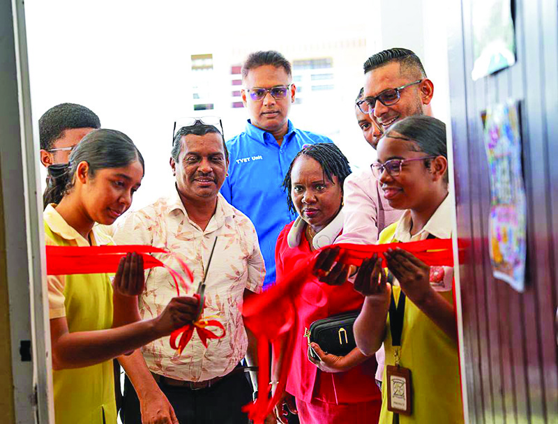 Zeeburg Secondary students step into digital design with new AutoCAD lab